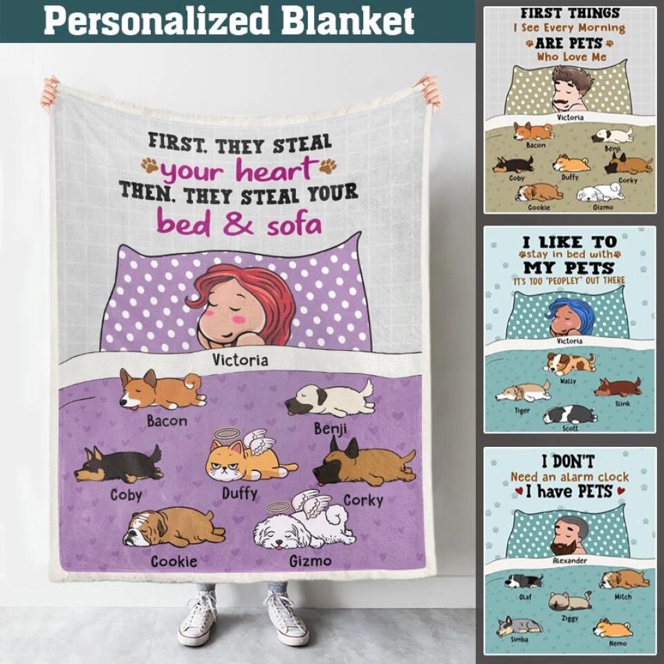 Personalized Blanket For Dog Cat Lovers - Funny Gift with Personalized Name Dad Mom - Up to 7 Pets