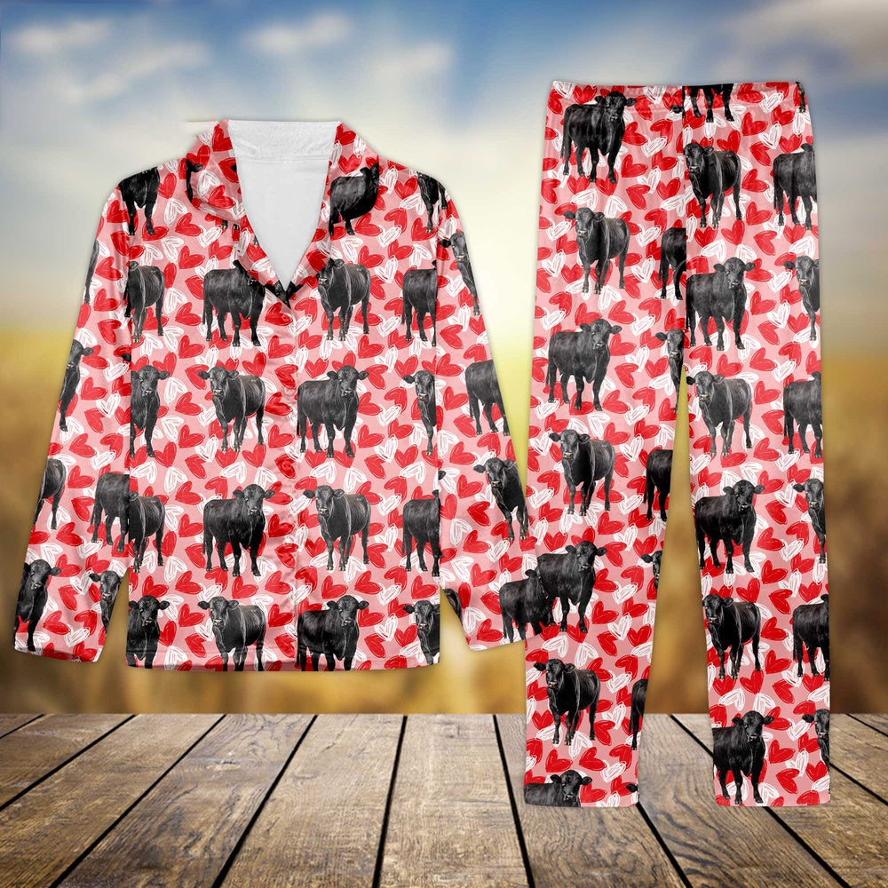 Black Angus Valentine Pattern All Over Print Pajamas Sets, Farm Pajamas, Farm Animal Pajamas, Christmas Farm Pajamas