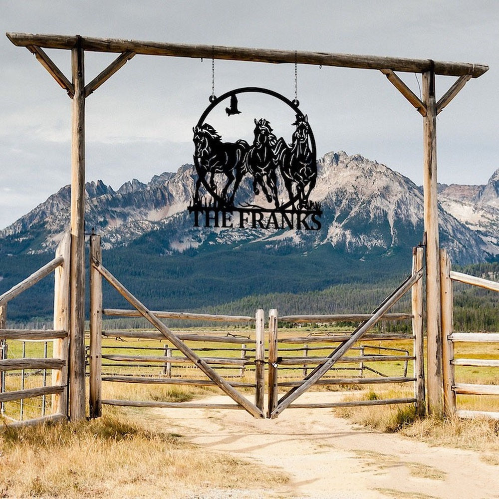 Farm Metal Sign, Running Horse Wild Life Famhouse Farm Custom Metal Signs