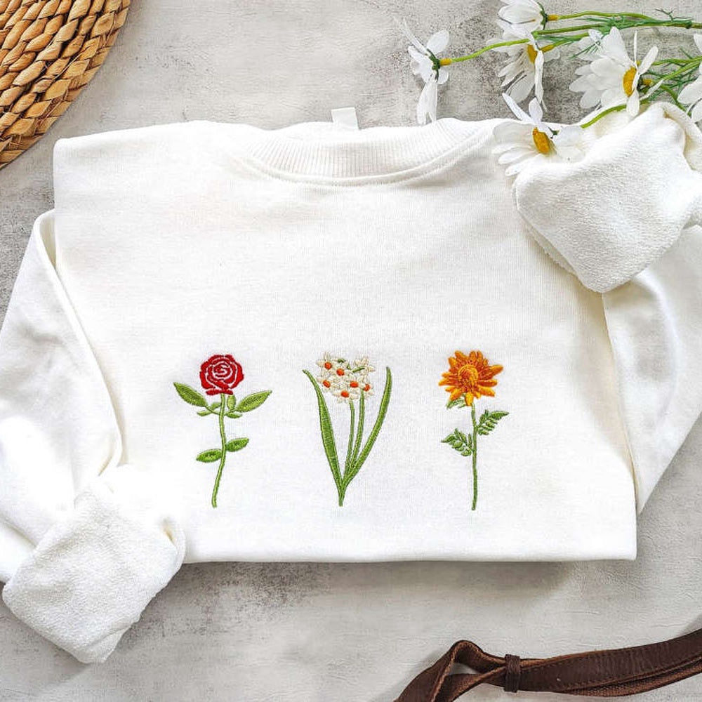 Flower Embroidered Sweatshirt 2D Crewneck Sweatshirt For Men And Women, Christmas Embroidered, Christmas Gifts