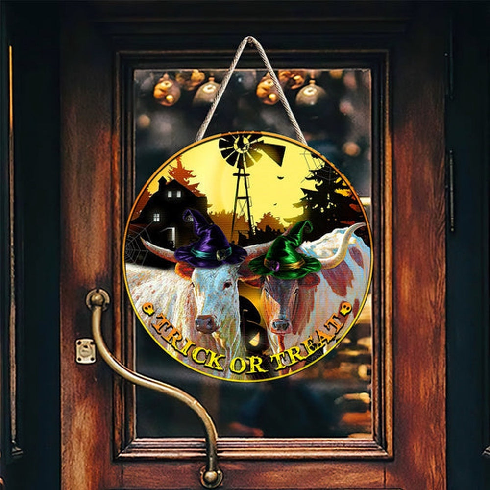 Tx-Longhorn In Trick Or Treat Happy Halloween Wooden Sign, Farm Wood Sign, Farmhouse Decor Wooden Signs