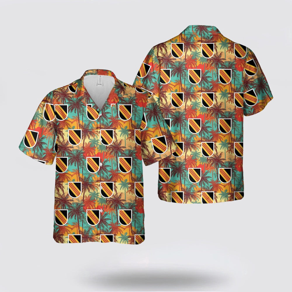 Army Hawaiian Shirt, US Army 5th Special Forces Group (Airborne) (5th SFG (A)) beret flash 1964-1985 and 2016-present Hawaiian Shirt