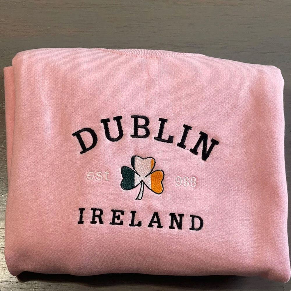 Embroidered Christmas Sweatshirt, Dublin Ireland Embroidered Sweatshirt Vintage Dublin Sweatshirt